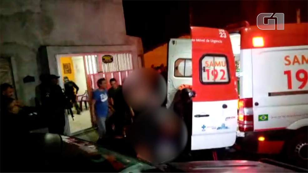 Mulheres feitas refÃ©ns em Natal foram socorridas pela polÃ­cia â Foto: ReproduÃ§Ã£o