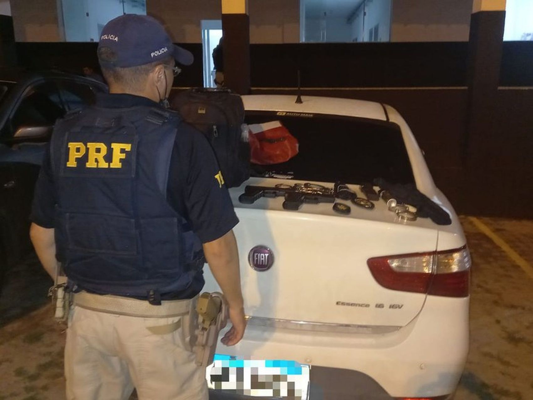 Três homens que se passavam por policiais e oficial de Justiça são presos pela PRF em Sergipe