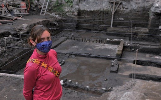 Arqueólogos descubren altar azteca en Ciudad de México – Época Negócios
