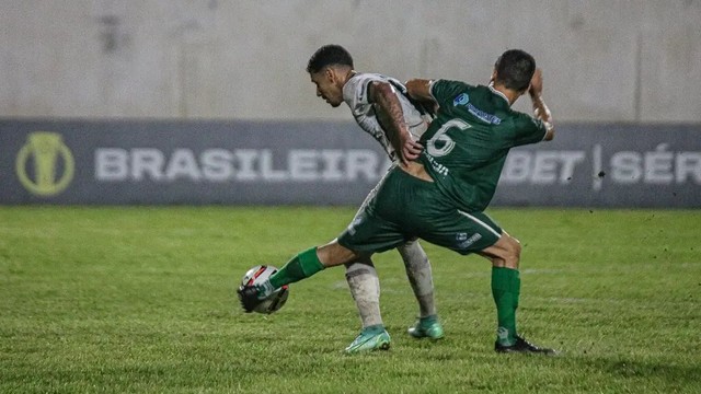 Manaus supera o Floreta neste sábado, fora de casa