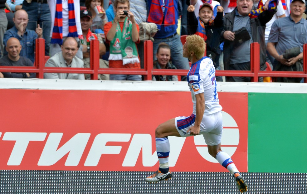 Keisuke Honda comemora gol do CSKA — Foto: Getty Images