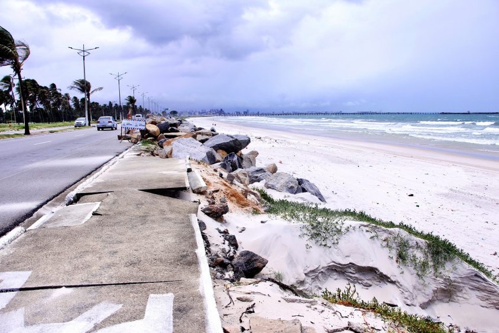 Trecho no Pontal da Barra é um dos mais afetados — Foto: Wilma Andrade/Ascom Seminfra