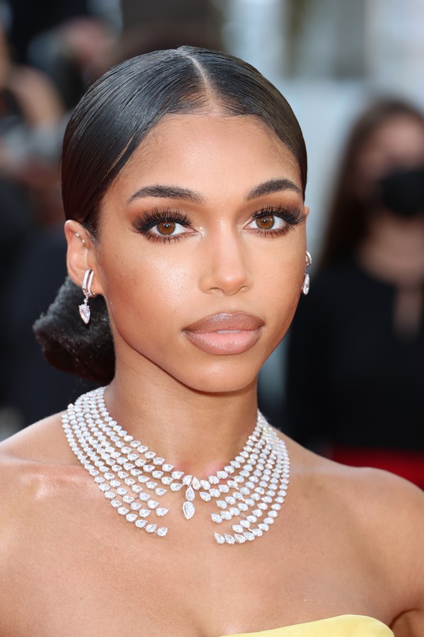 CANNES, FRANCE - MAY 17: Lori Harvey attends the screening of "Final Cut (Coupez!)" and opening ceremony red carpet for the 75th annual Cannes film festival at Palais des Festivals on May 17, 2022 in Cannes, France. (Photo by Daniele Venturelli/WireImage) (Foto: WireImage)