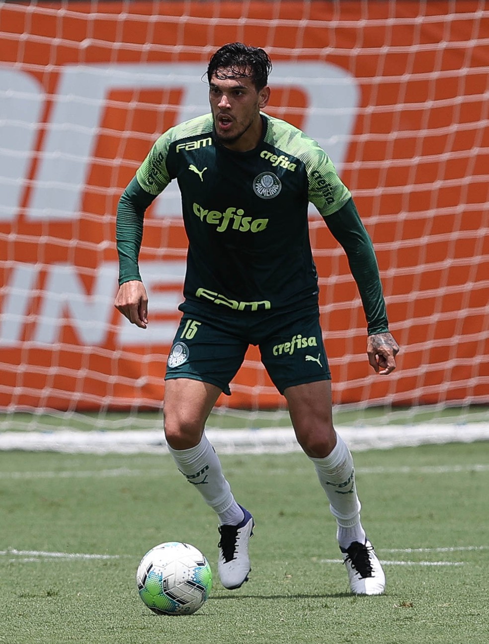 Gustavo Gómez voltou a treinar com o Palmeiras nesta sexta-feira — Foto: Cesar Greco/Ag. Palmeiras