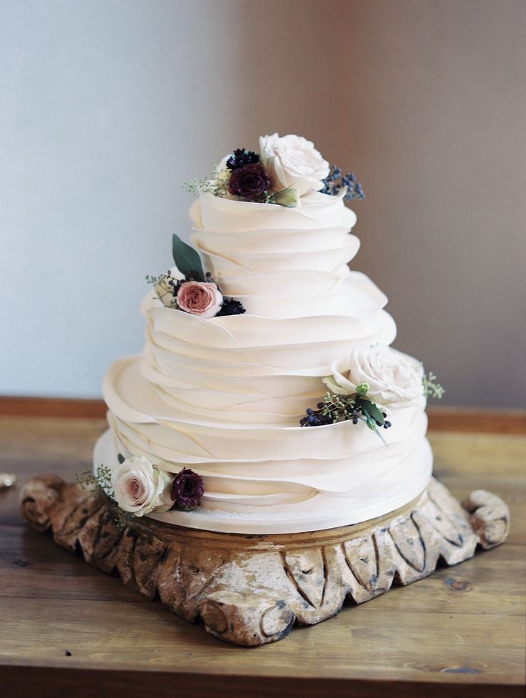Bolos de casamento: 20 ideias lindas e gostosas (Foto: reprodução / Pinterest )