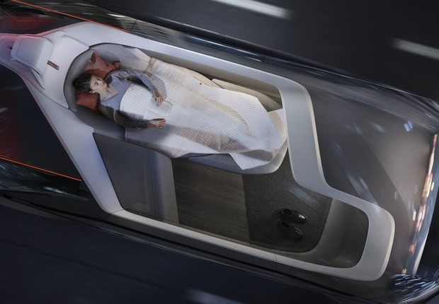 Veículos totalmente autônomos - sejam carros ou ônibus - vão demorar pelo menos 10 anos para tomarem as ruas de fato (Foto: Volvo)