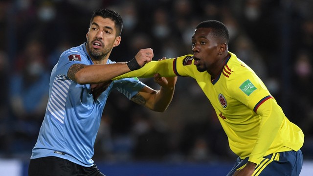 Uruguai, de Suárez, e Colômbia, de Cuesta, ficam no empate em Montevidéu