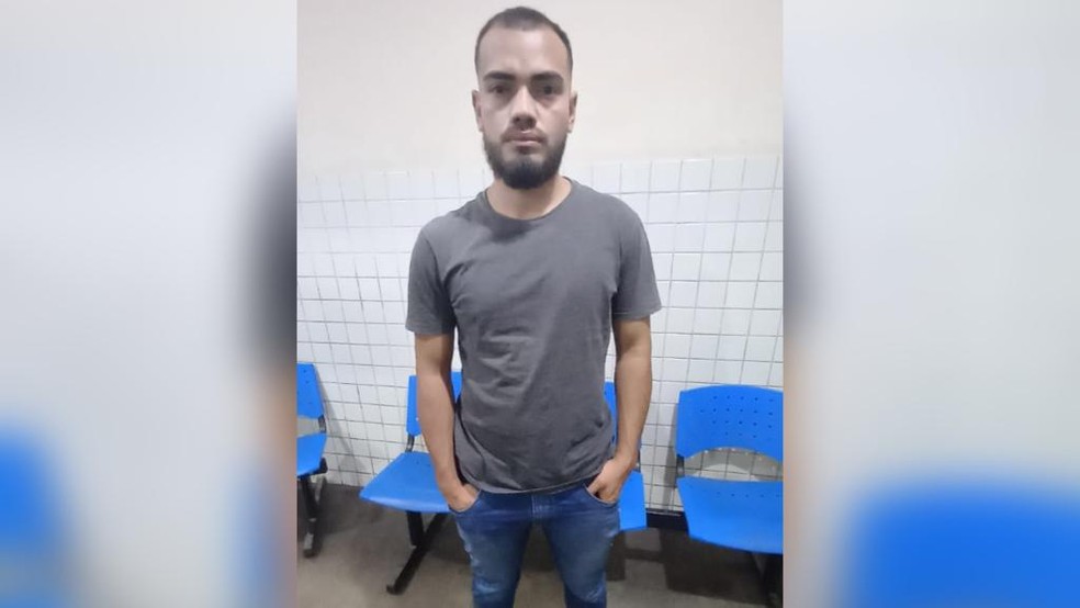 Felipe Tenório foi preso por dirigir embriagado e quase atingir uma viatura policial  — Foto: Reprodução/Redes sociais