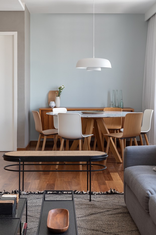 Apartamento de 118 m² tem toques nórdicos e visual clean  (Foto: FOTOS EVELYN MULLER)