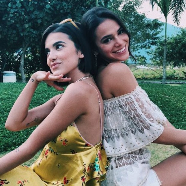 Manu Gavassi e Bruna Marquezine em foto no Instagram (Foto: reprodução/instagram)