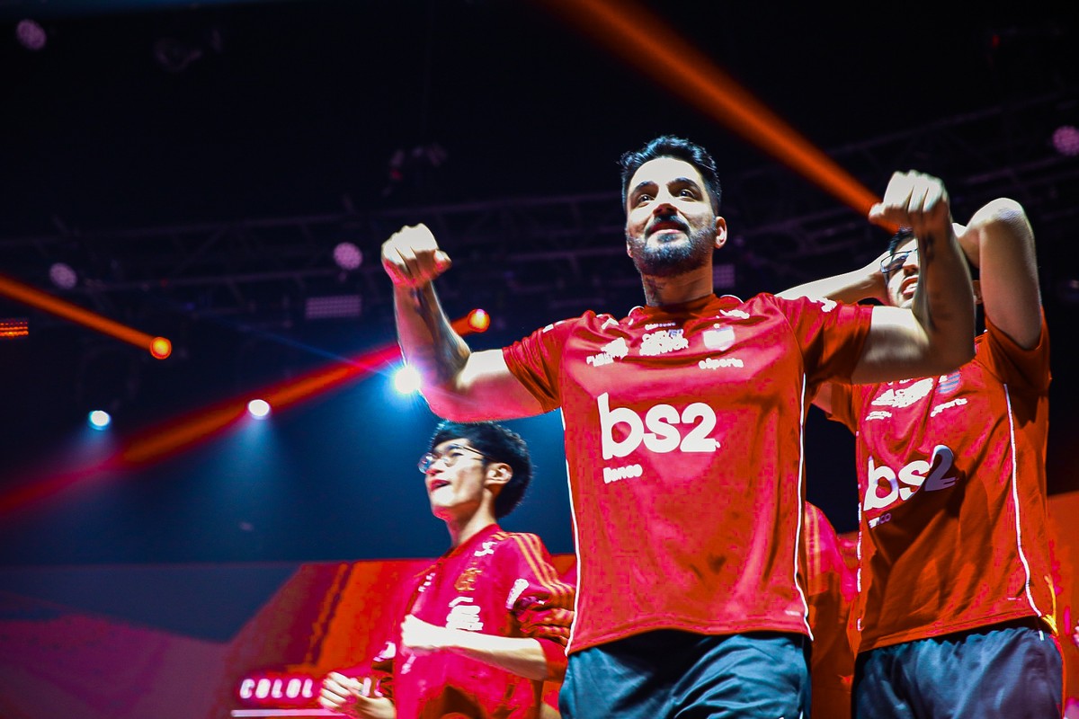 Com brTT jogando de Draven, Flamengo vence a Turquia no Mundial de LoL -  03/10/2019 - UOL Start