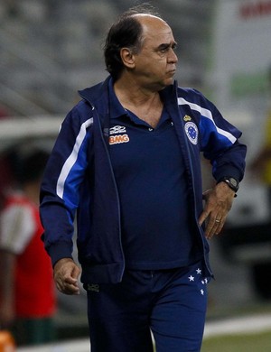 Marcelo Oliveira ressalta volume de jogo criado nas últimas partidas