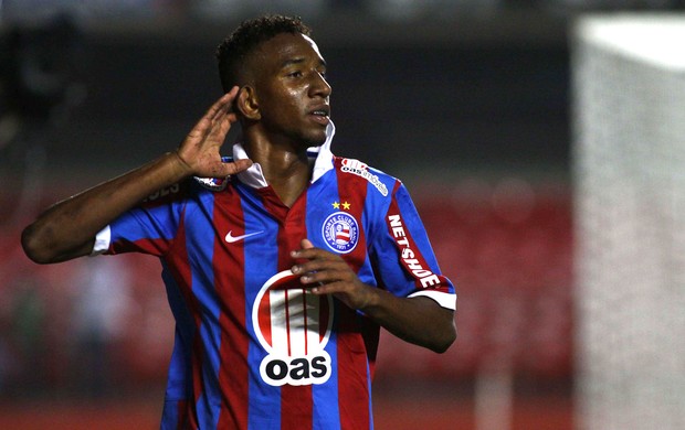 Talisca comemora, São Paulo x Bahia (Foto: Marcos Bezerra/Agência Estado) Talisca comemora, São Paulo x Bahia (Foto: Marcos Bezerra/Agência Estado)