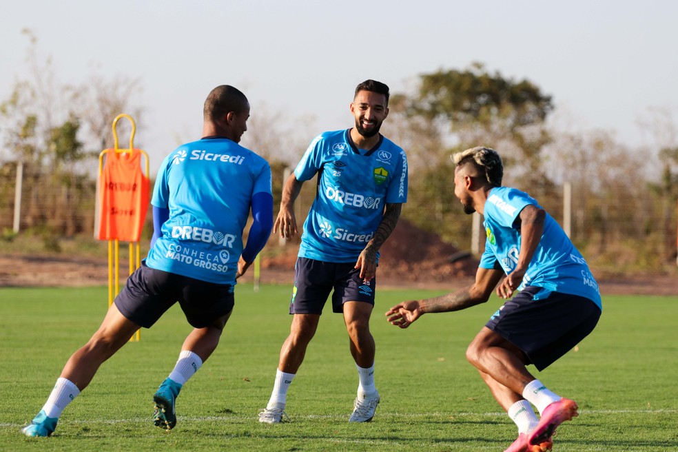 Cuiaba Nao Tera Clayson E Cabrera Pode Estrear Contra O Bahia Veja Provavel Time Cuiaba Ge