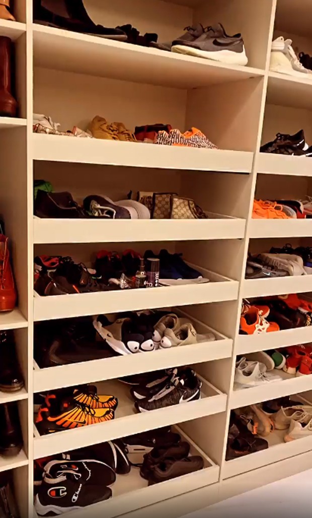 Leo Santana mostra seu closet (Foto: Reprodução / Instagram)
