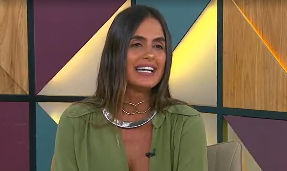 Carol Peixinho participa do Encontro após ser eliminada de No Limite (Foto: TV Globo)