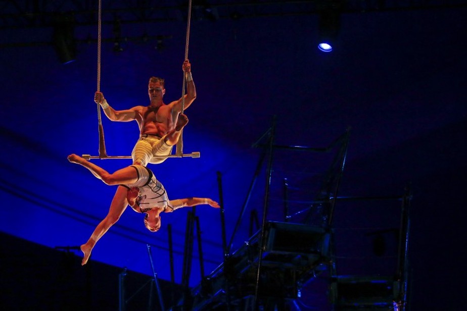 Cirque du Soleil estreia 'Bazzar' no Brasil