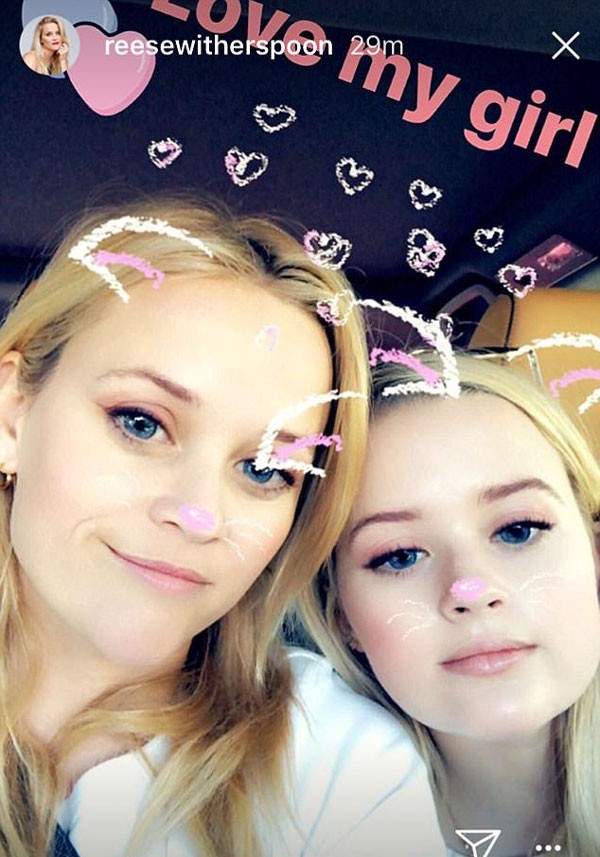 Reese Witherspoon posa ao lado da filha, Ava (Foto: Reprodução/Instagram)