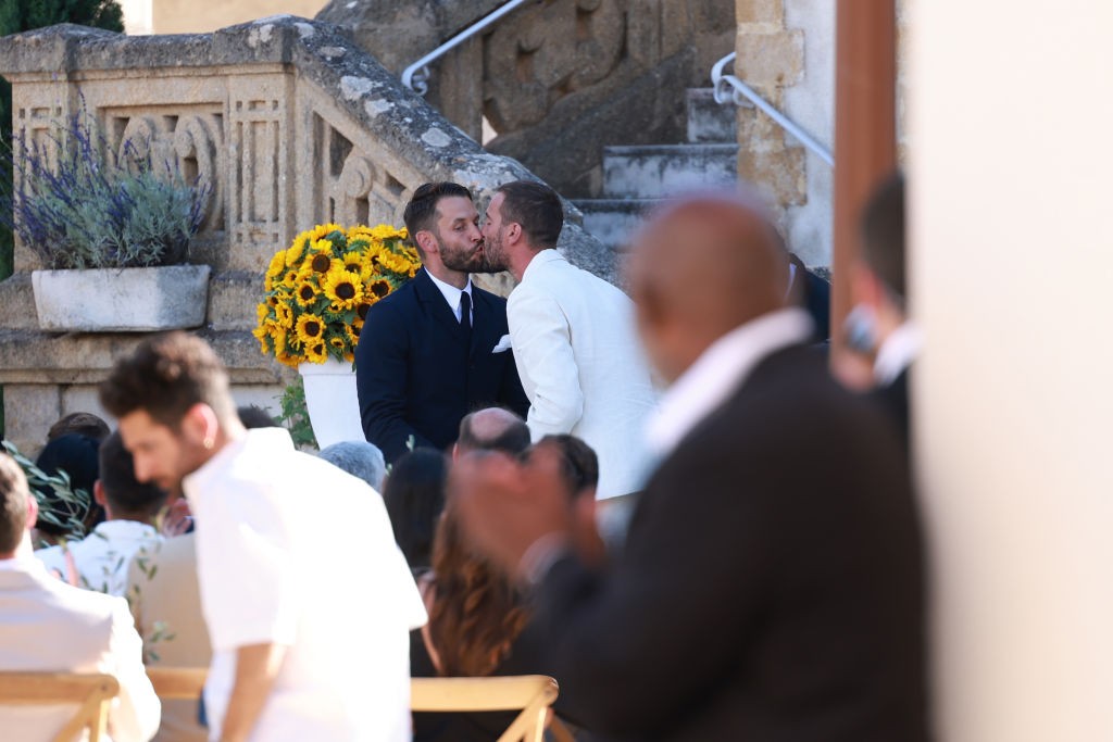 O estilista Simon Porte Jacquemus se casou com Marco Maestri (Foto: Getty Images)