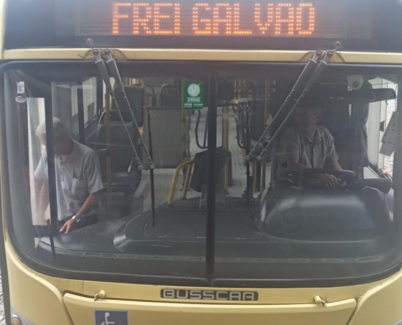 Prefeitura de Divinópolis acrescenta novo itinerário de ônibus para os Bairros Frei Galvão e Walchir Resende 