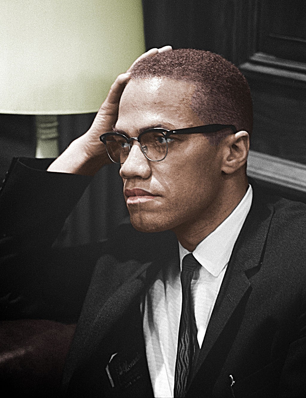 Foto colorizada de Malcolm X, ativista que defendia o nacionalismo negro nos EUA (Foto: Marion S. Trikosko (colorização))