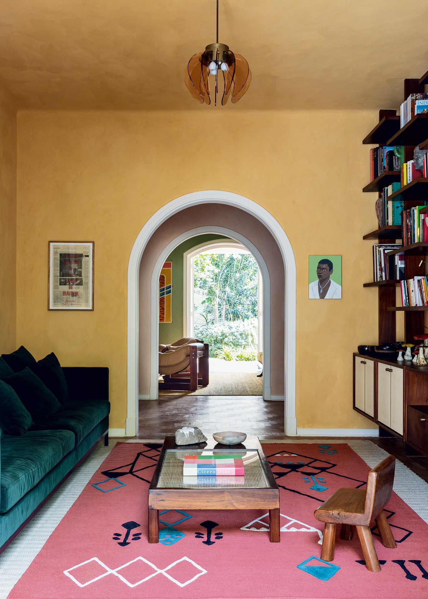 Apê do casal de criativos João Paulo Siqueira Lopes e Stephanie Wenk que foi capa da edição de novembro de 2020 da Casa Vogue(Foto: Ruy Teixeira) 10 fotógrafos de arquitetura que você deveria conhecer (Foto: Ruy Teixeira)