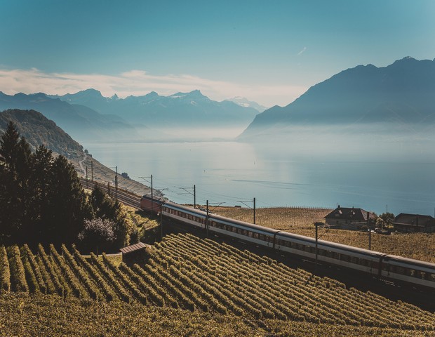 Train in mountains of Switzerland (Foto: Getty Images)