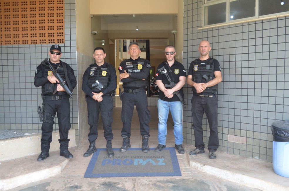 Ação integrada reuniui Polícia Civil do Baixo Amazonas e da capital paraense. — Foto: Tracy Costa/G1