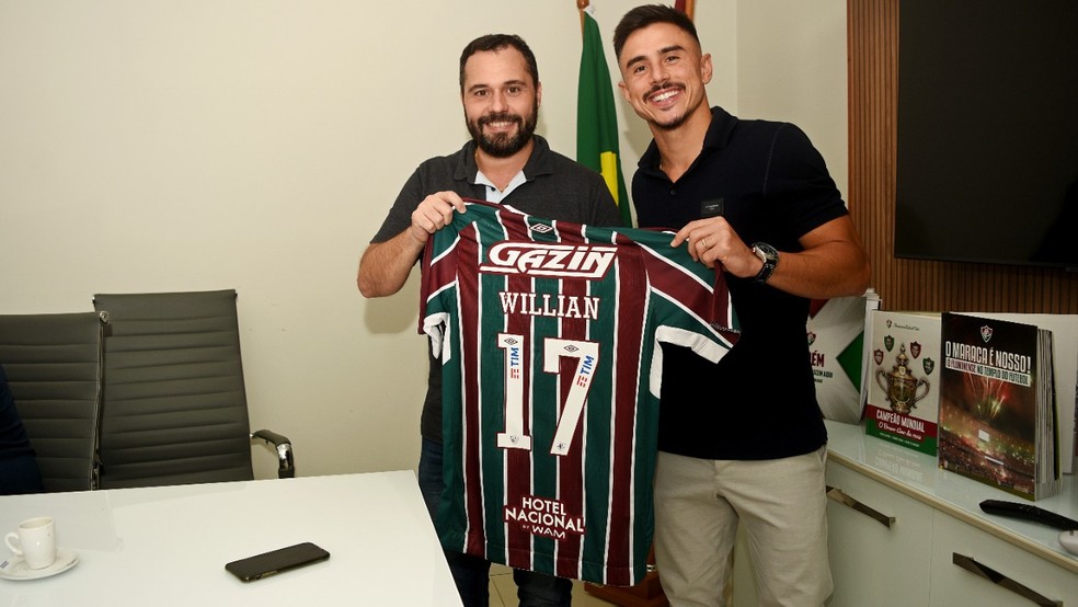 Mário Bittencourt e Willian Bigode no CT do Fluminense — Foto: Mailson Santana/FFC 