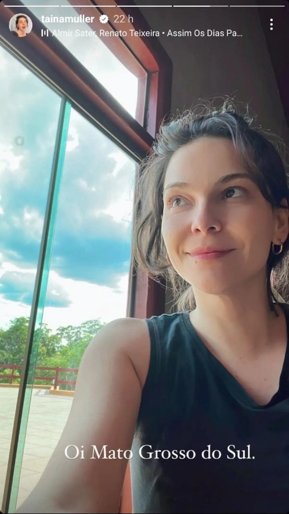 Junto da família, atriz Tainá Müller aproveita férias em cidade paradisíaca de MS — Foto: Redes sociais