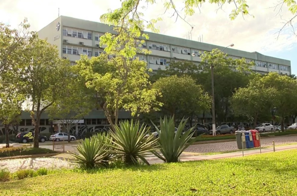  Hospital UniversitÃ¡rio de Santa Maria  â Foto: ReproduÃ§Ã£o/RBS TV
