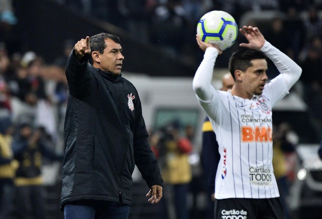 [COMENTE] Mesmo com o empate, o futebol do Corinthians voltou a agradar?