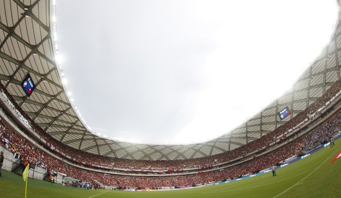 Com dois jogos, times do Rio superam todo o público da Arena AM em 2015