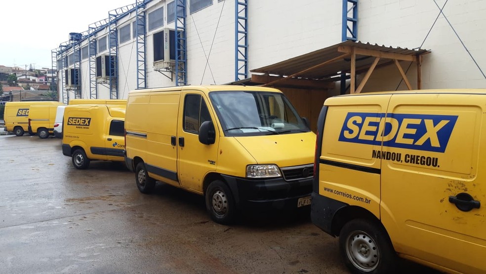Trabalhadores dos Correios de São Carlos e 26 cidades da região aprovam fim da greve — Foto: Edijan Del Santo/EPTV