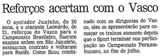 Juninho e Leonardo anunciados pelo Vasco  (Foto: Reprodução / Jornal O Globo)