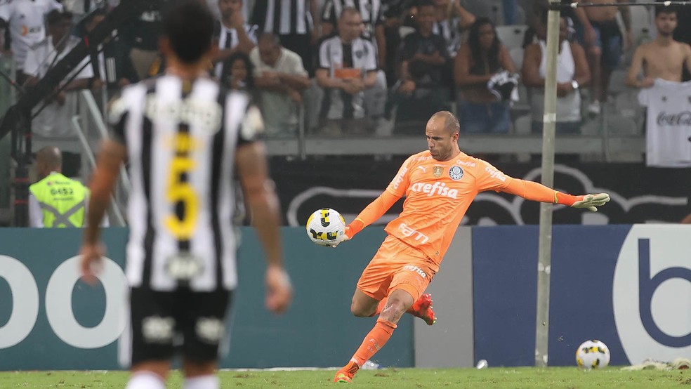 Marcelo Lomba diz ter conversas para renovar com Palmeiras
