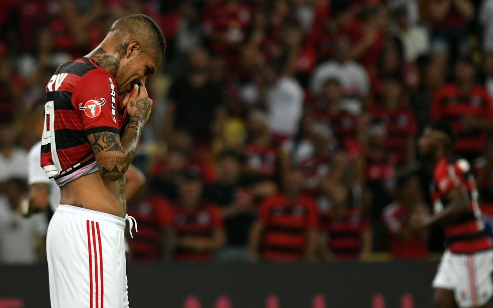 &Uacute;ltima derrota de Guerrero pelo Flamengo foi no jogo contra o S&atilde;o Paulo, no Maracan&atilde; (Foto: Alexandre Dur&atilde;o/GloboEsporte.com)