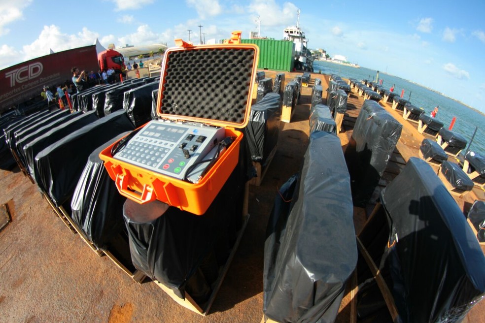 Fogos serão acionados por técnicos através de dispositivos eletrônicos (Foto: Marlon Costa/Pernambuco Press)