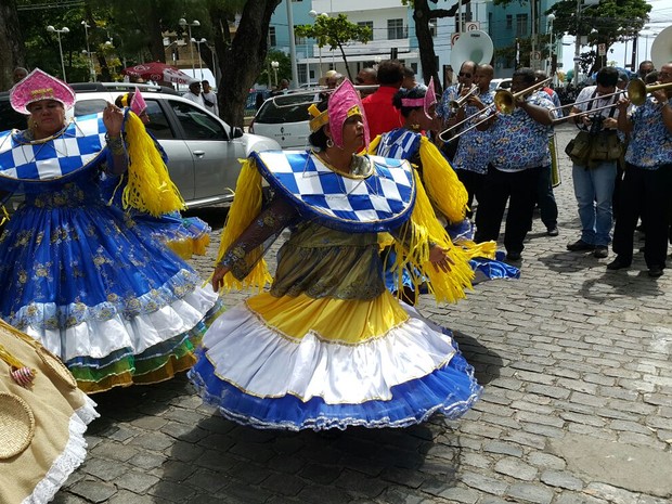 Clube Carnavalesco Misto Pão Duro faz cem anos em 2016 e recebe homenagem (Foto: Katherine Coutinho/G1)