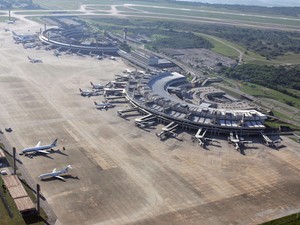 Vista aérea do Aeroporto Internacional Antônio Carlos Jobim, o Galeão (Foto: Divulgação/Infraero)