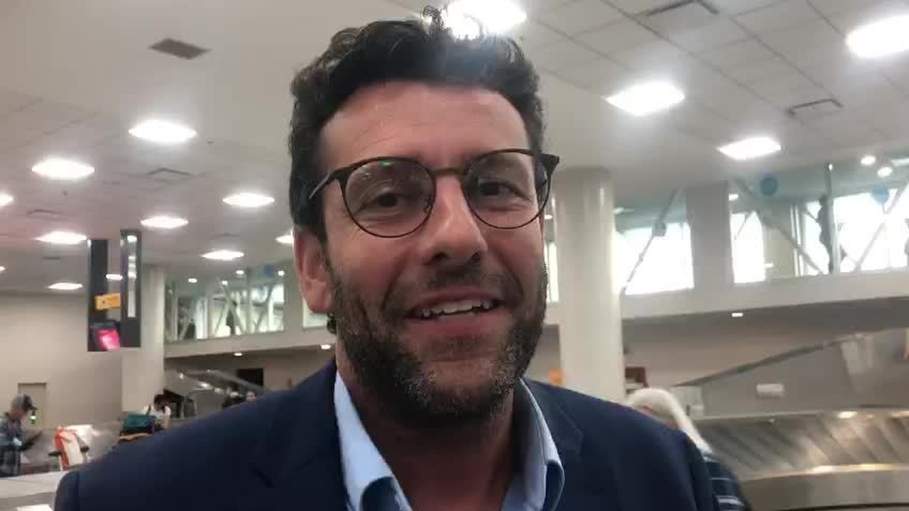 Encaminhado com o Emelec, Alberto Valentim viaja e assistir&aacute; Athletico x Flamengo