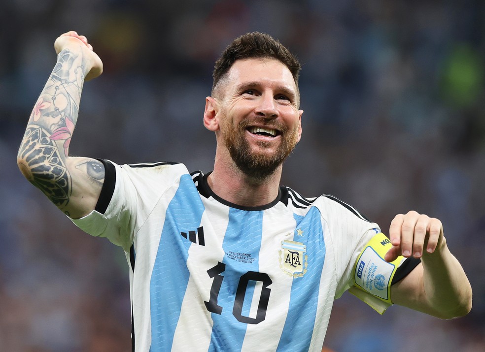 Messi vibra com a classificação da Argentina sobre a Holanda nas quartas de final — Foto: Mohamed Messara/EFE