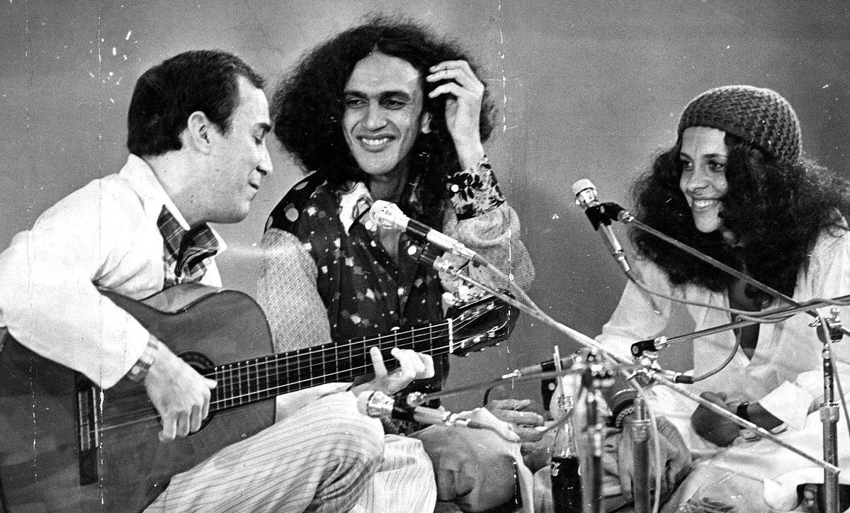 João GIlberto, Caetano Veloso e Gal Costa na gravação de programa da TV TUPI, em 1971