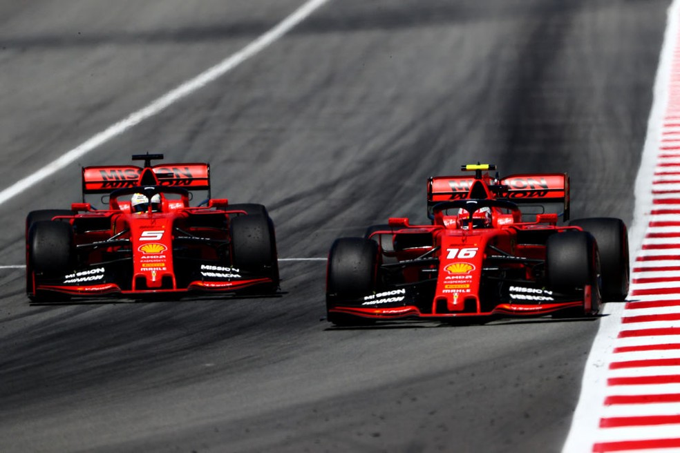 Sebastian Vettel e Charles Leclerc no GP da Espanha de 2019 — Foto: Dan Istitene/Getty Images
