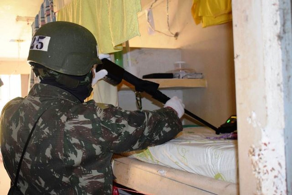 Celas foram revistadas na Operação Portal  (Foto: 17ª Brigada de Infantaria de Selva/Divulgação)