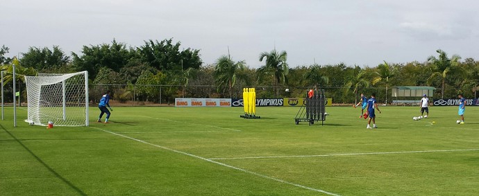 Líder Cruzeiro tem treino light na véspera do jogo com o Palmeiras