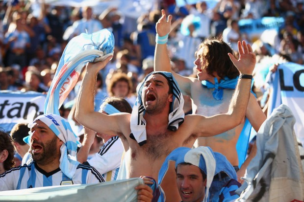 Mas argentinos são maioria no estádio (Foto: Getty Images)