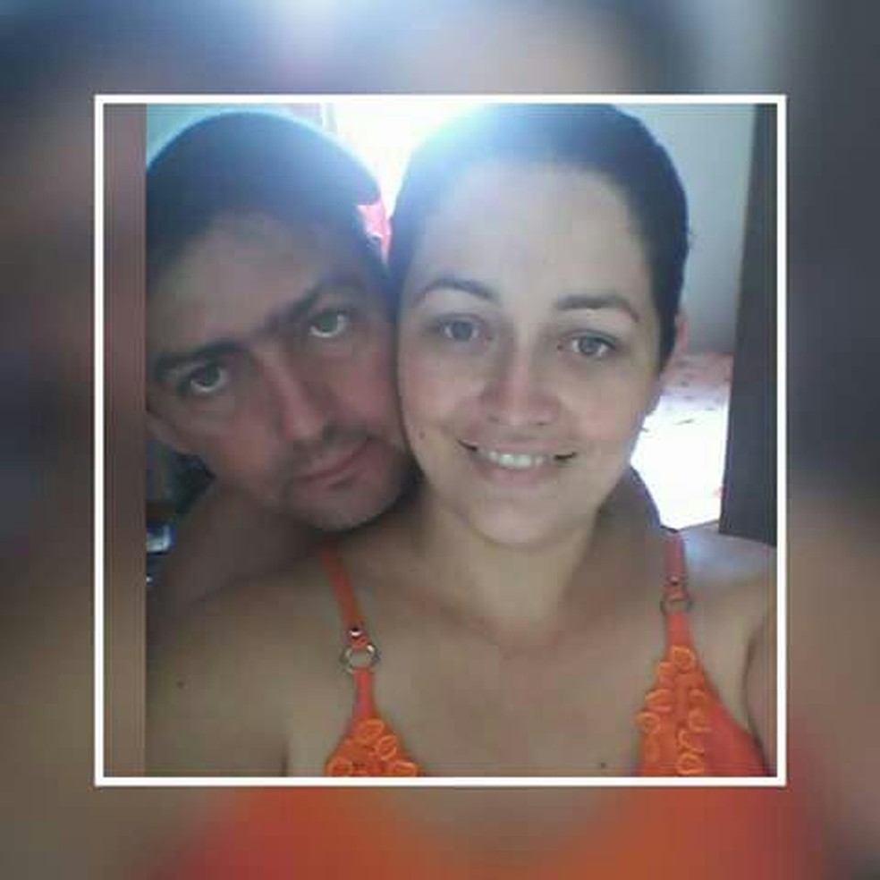 MÃ¡rcio Queiroz, de 42 anos, e a mulher dele, Elaine Santos (Foto: Arquivo Pessoal)
