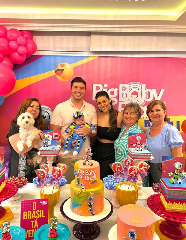 Malu, filha de Vivian Amorim e Leo Hirschmann, ganha festa do BBB pelos 3 meses (Foto: Reprodução/Instagram)