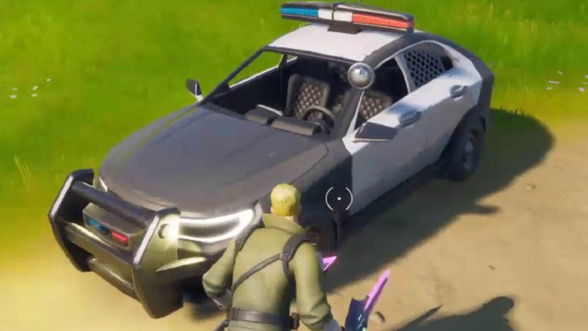 Fortnite carros de polícia são removidos do jogo; entenda caso